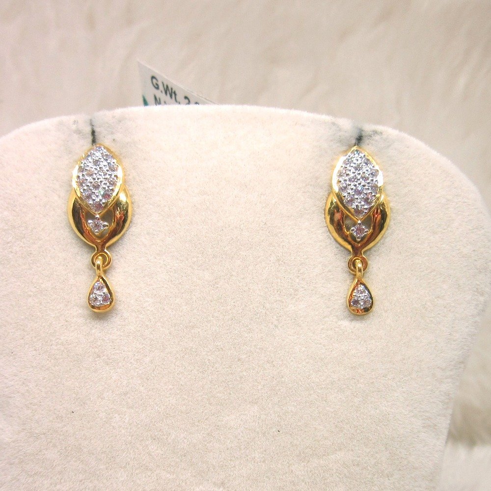 Gold Casting Diamond Earring