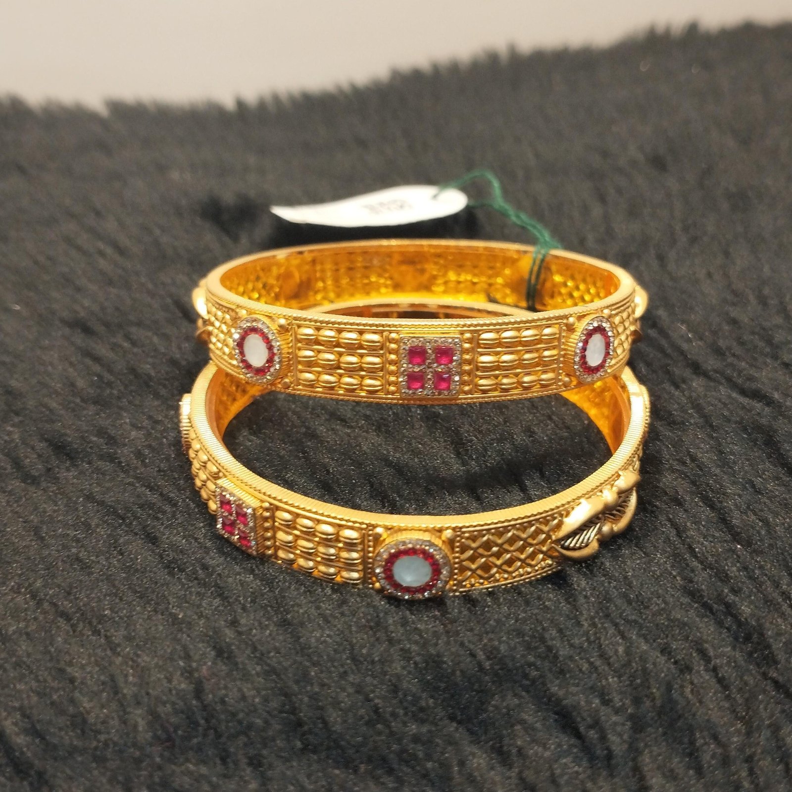 22K Gold Stylish Jadtar Kada
