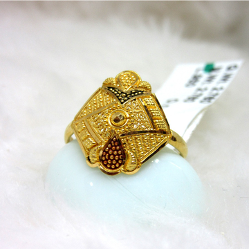 Gold Designer culcutti Ladies Ring by 