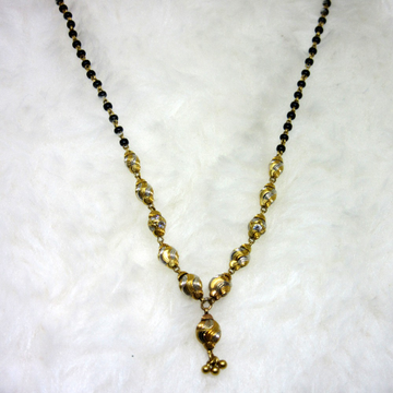 Gold verticla mangalsutra dokiya by 