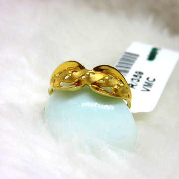 Gold Classic Ledies Ring by 