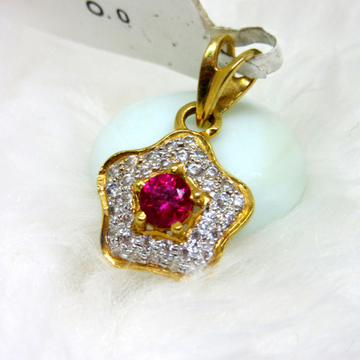 Soft star design pendent with pink diamond by 