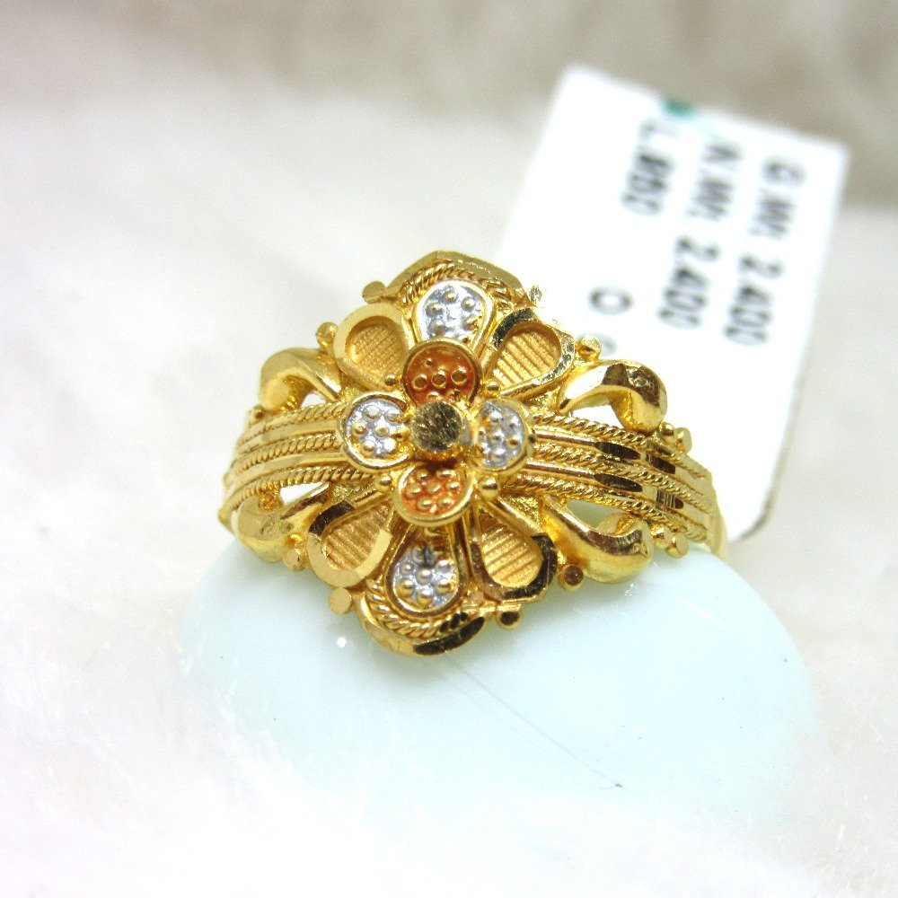 Gold Designer Ladies Ring