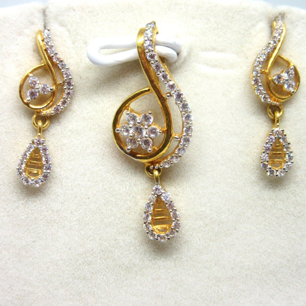 916 Gold Designer pendant set
