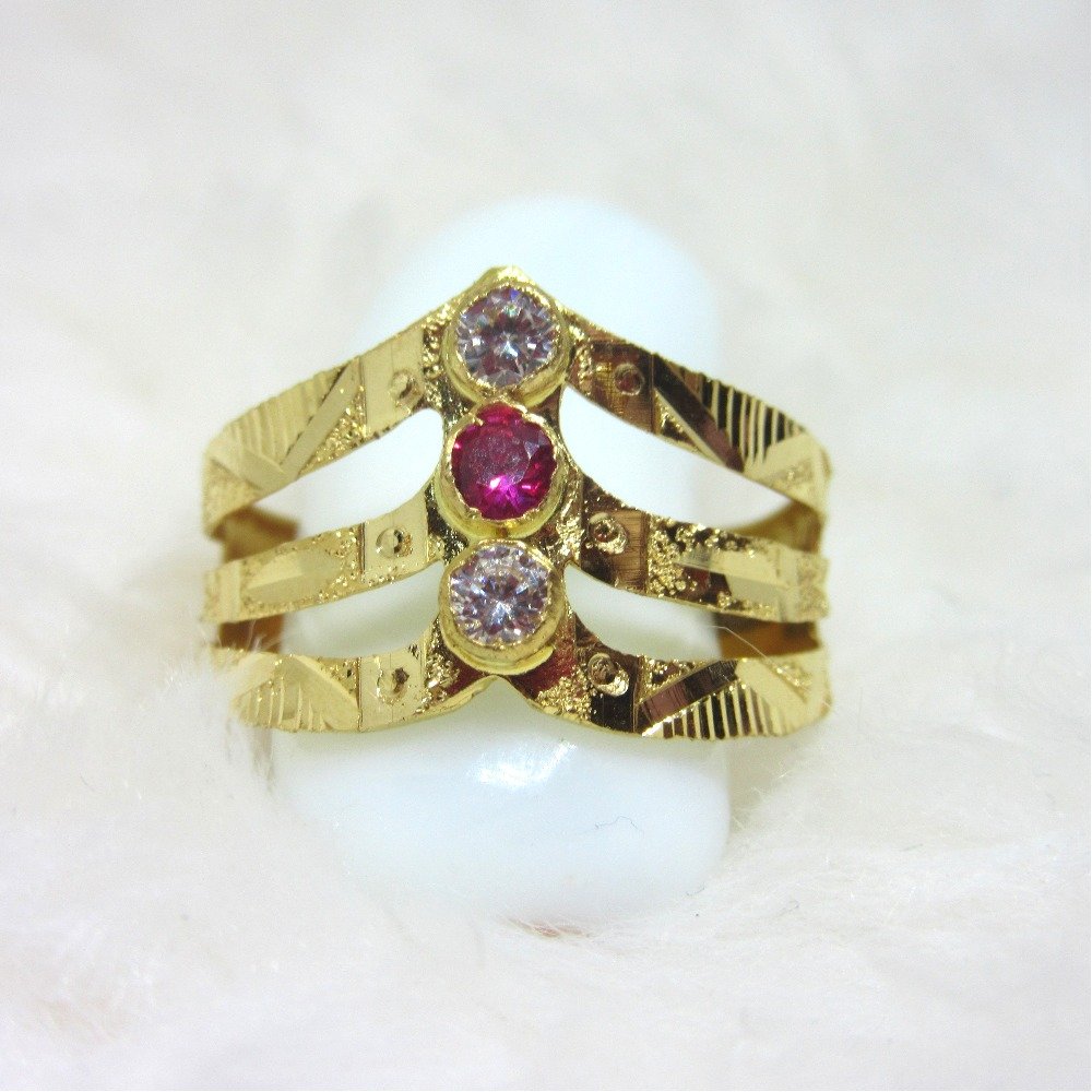 Gold hm916 three diamond kiran ring
