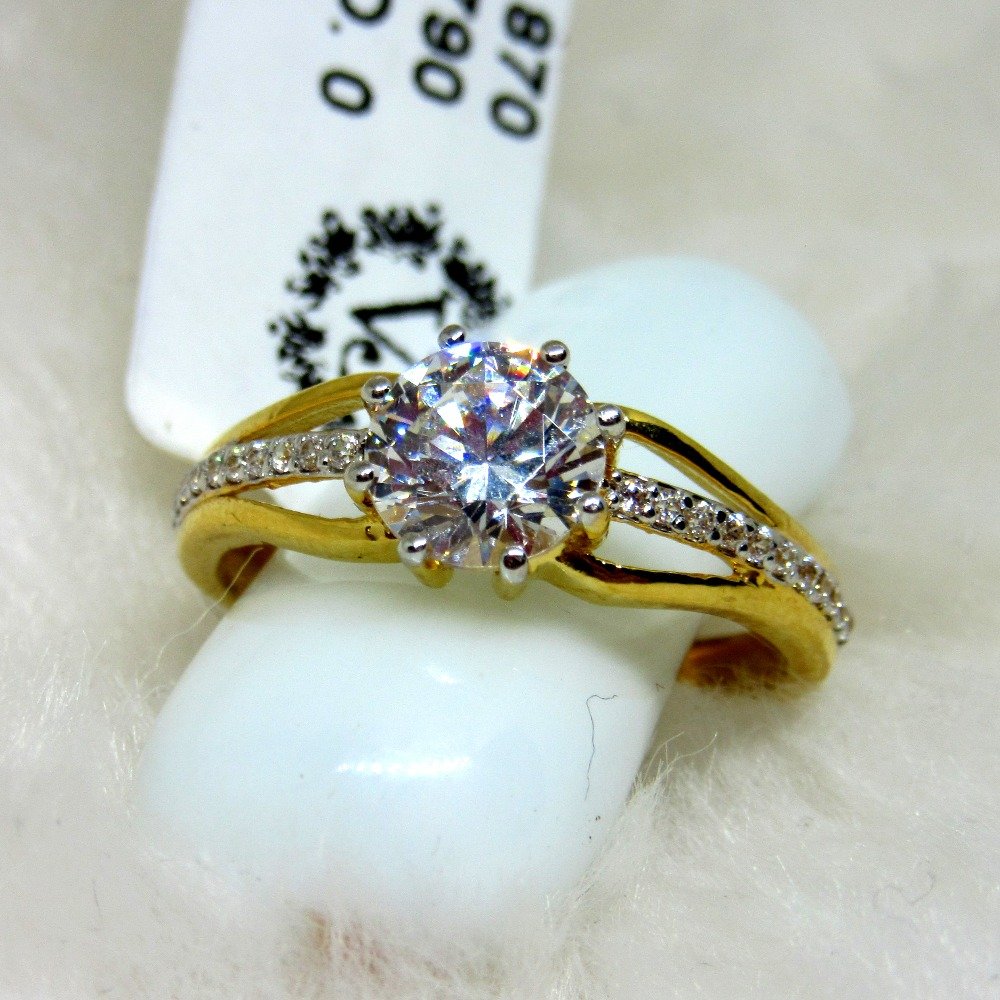 Amazing rounded shank style diamond ring