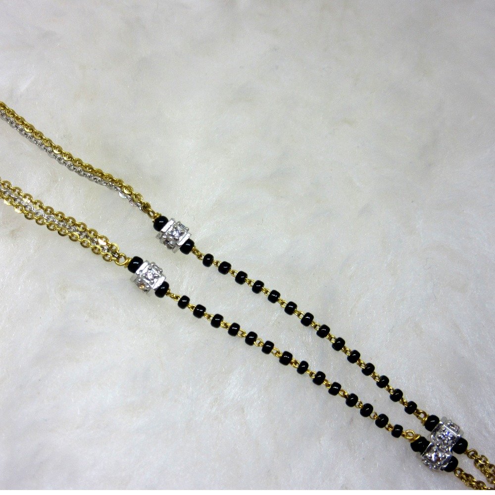 Gold stone mangalsutra dokiya