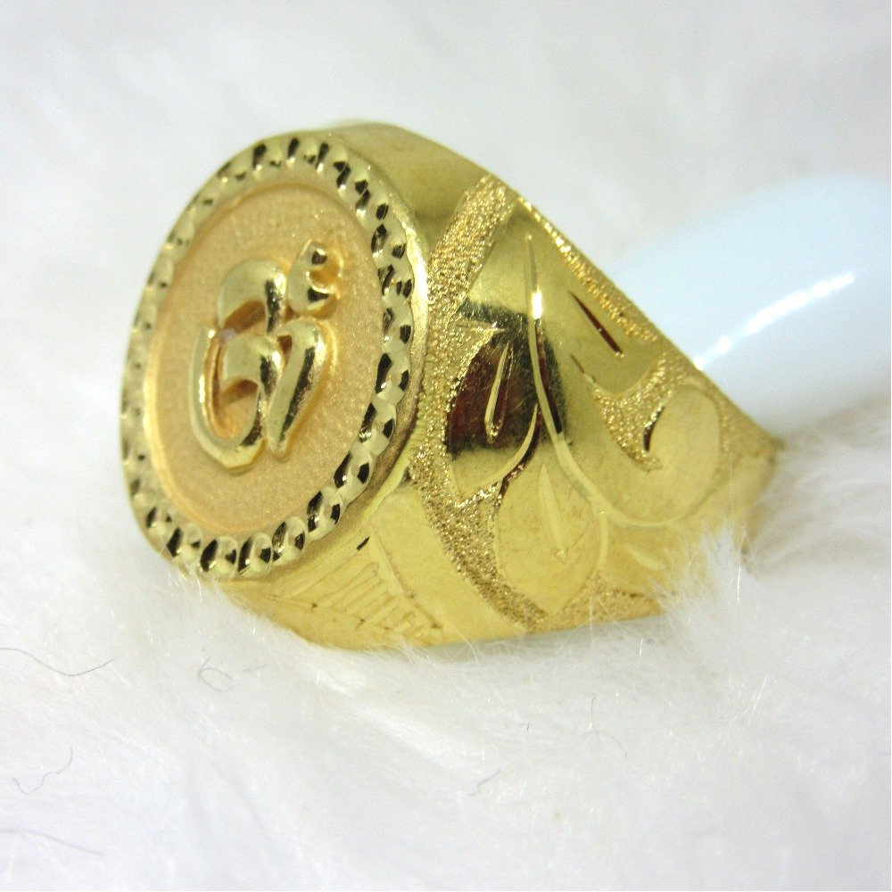 Gold round Shape om ring