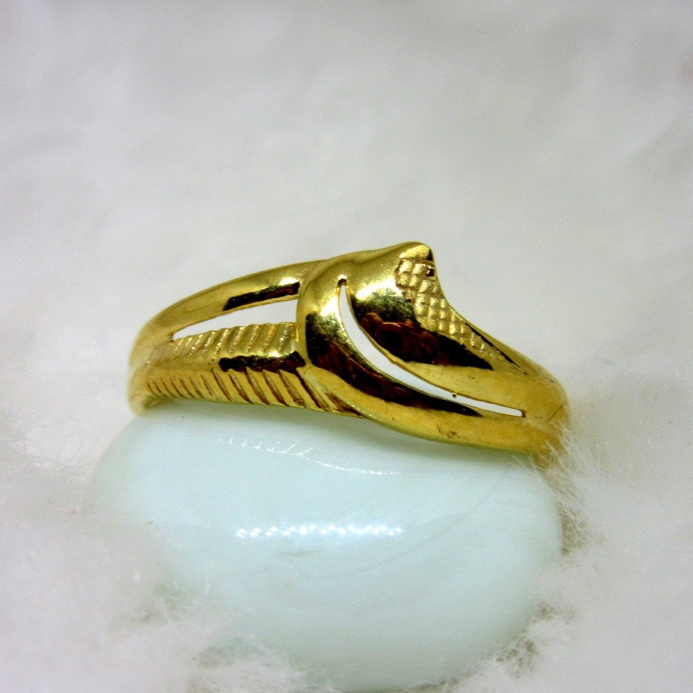 Delicate Plain gold Casting ring