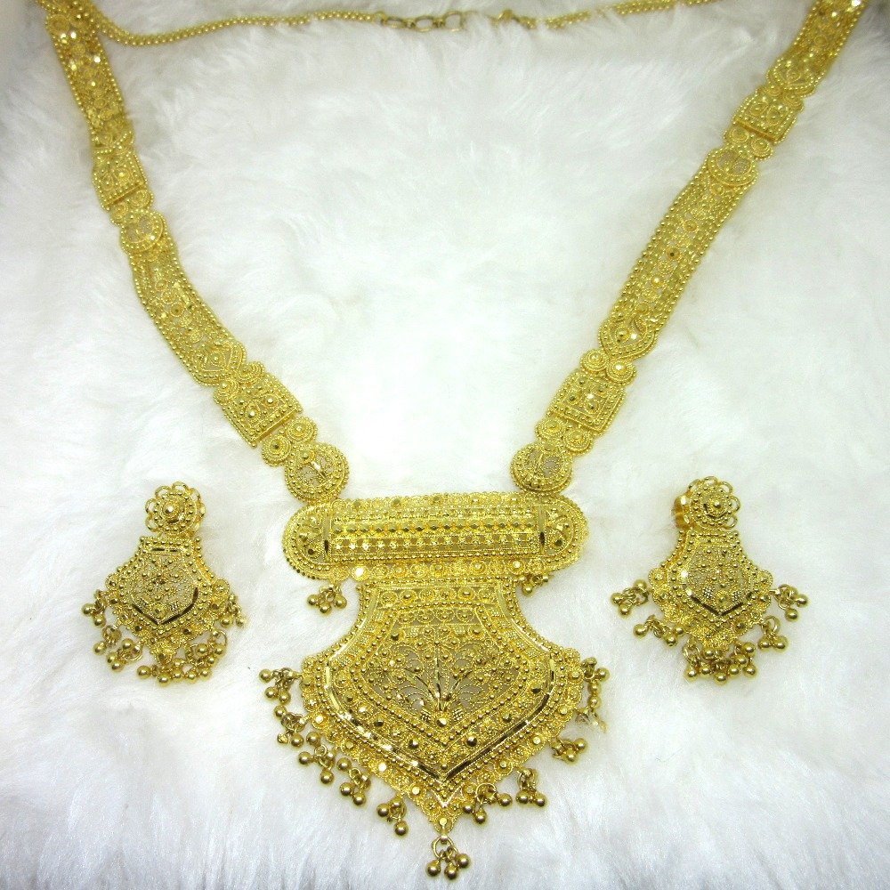 Yellow gold culcutti long necklace set