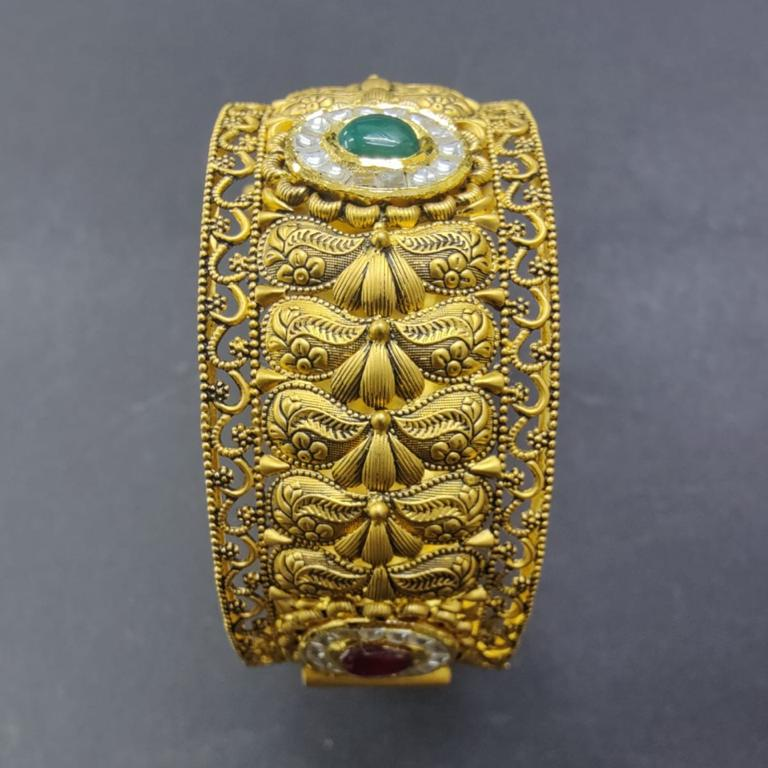 GOLD 22k ANTIQUE JADTAR BANGLE