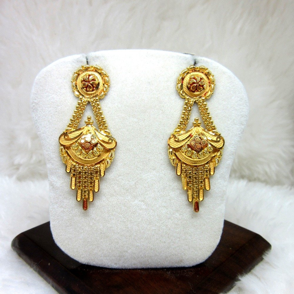 Gold Fancy Semi Culcutti Earring