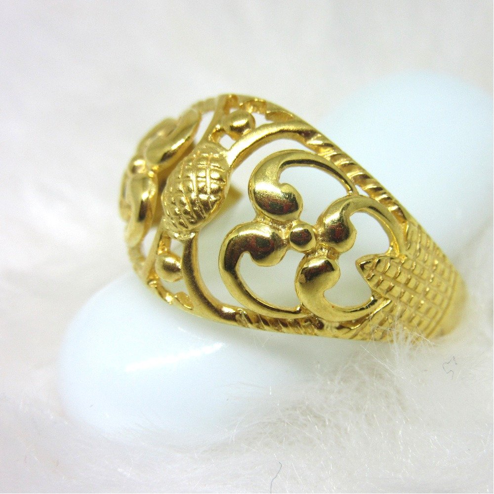 Gold 22k hm916 broad vintage ring