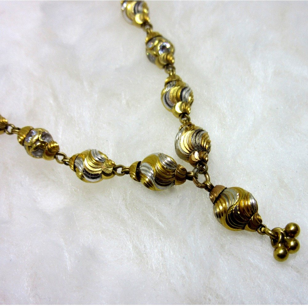 Gold verticla mangalsutra dokiya