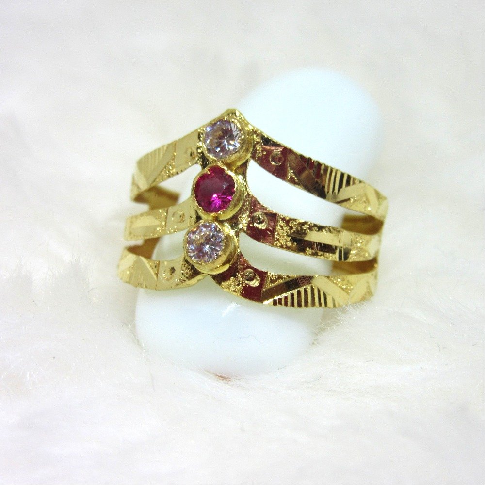 Gold hm916 three diamond kiran ring