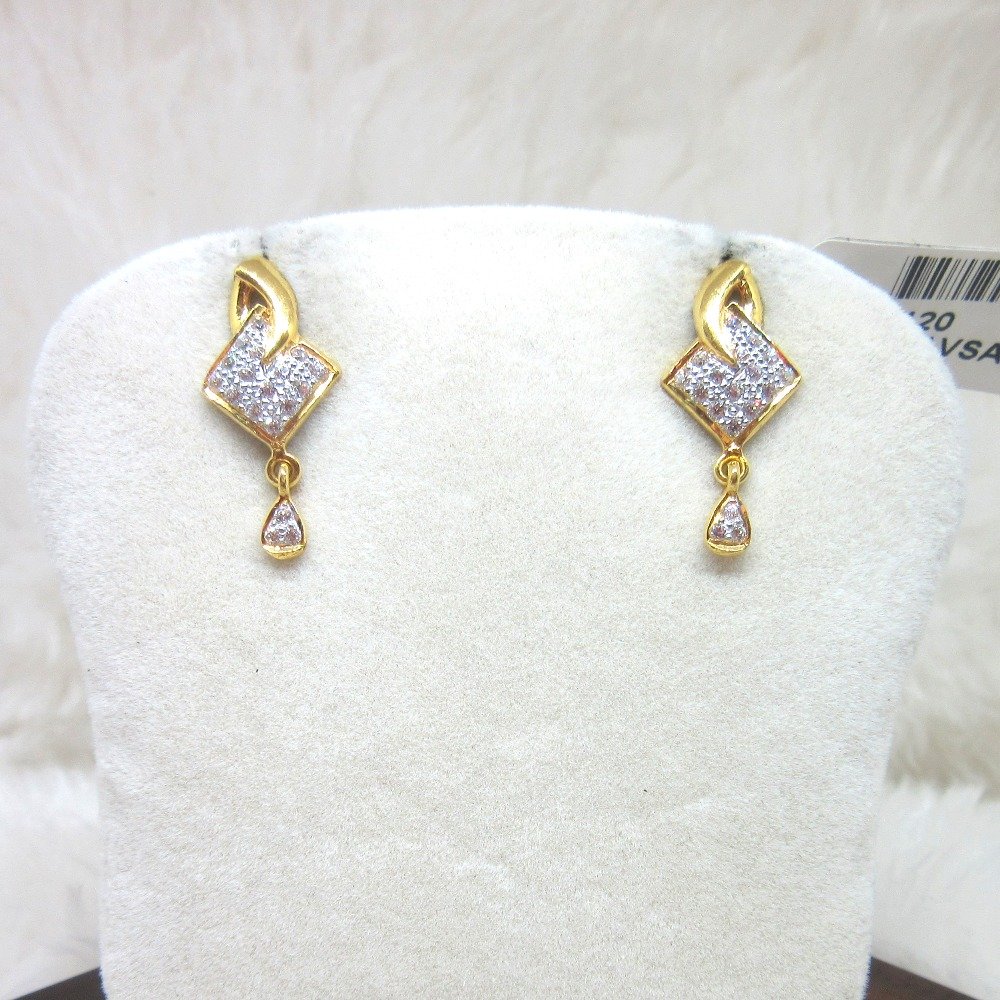 Gold Diamond Earring