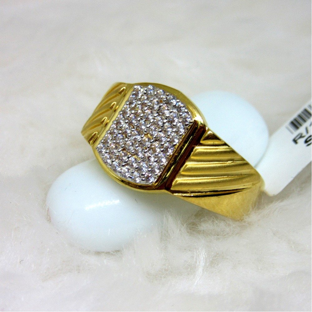 Gold cushion diamond Casting ring