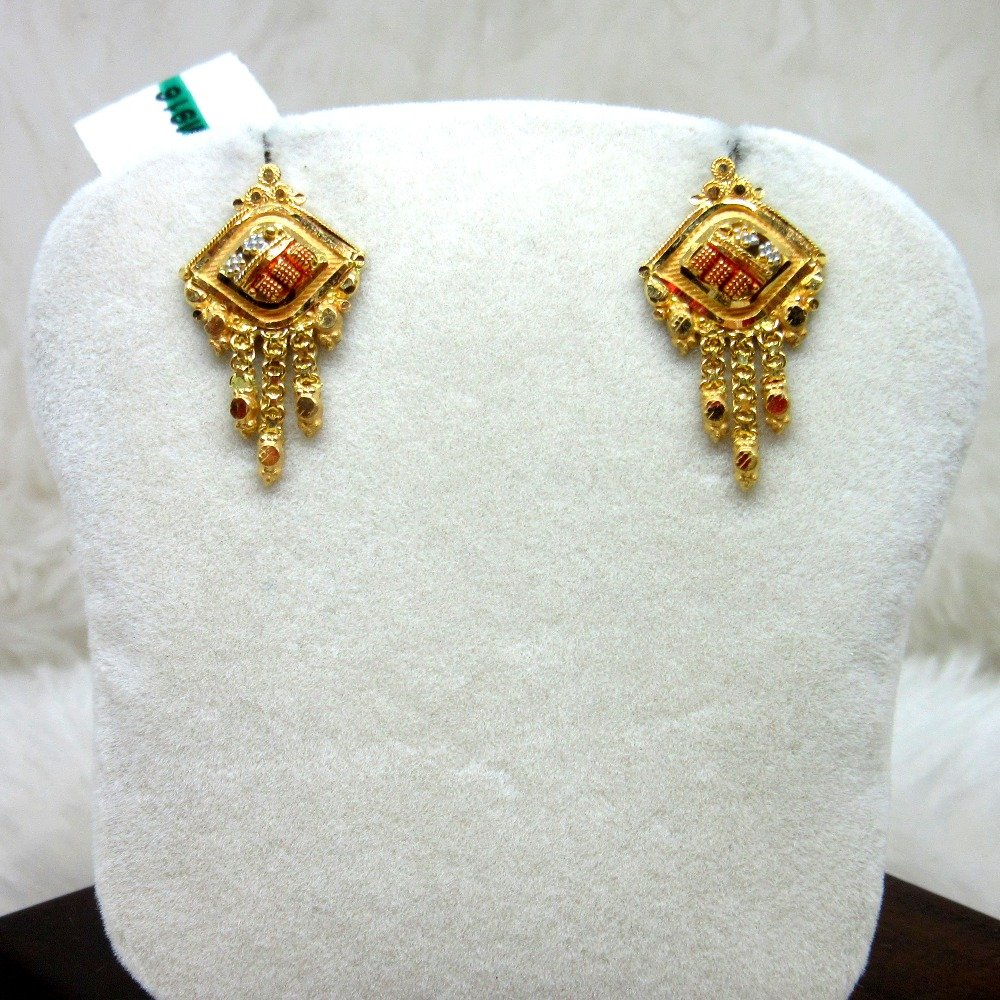 Gold Classic Earring