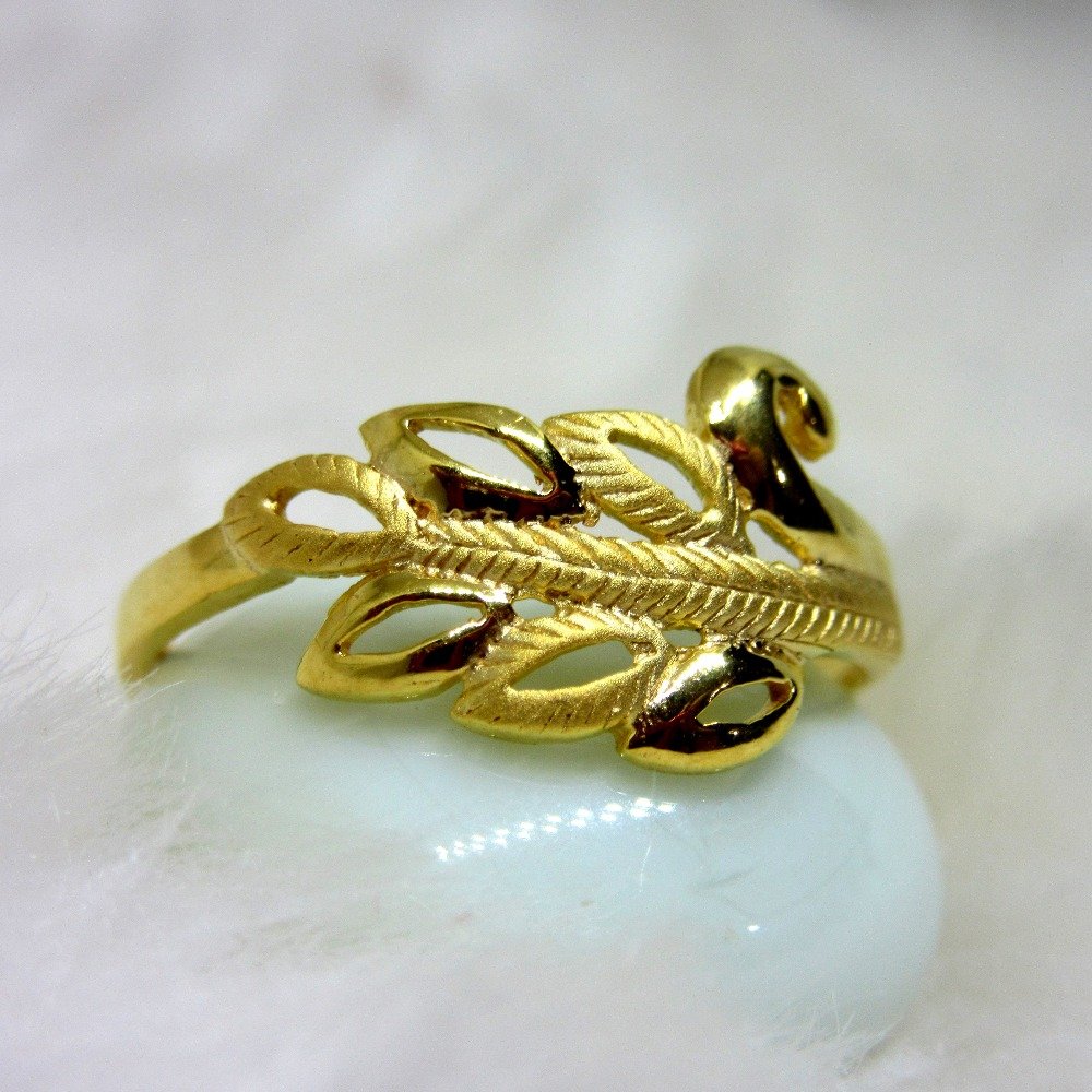 Casting peacock ring