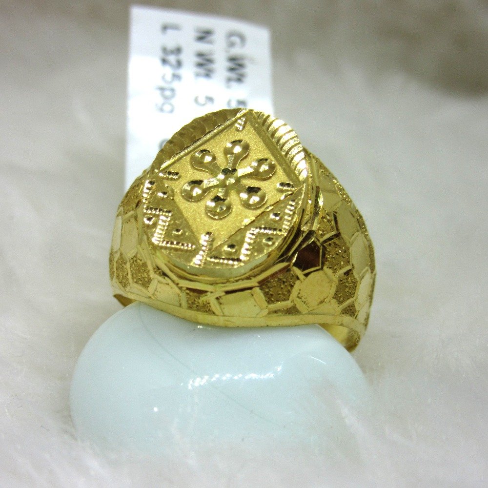 Gold Classic Gents Ring