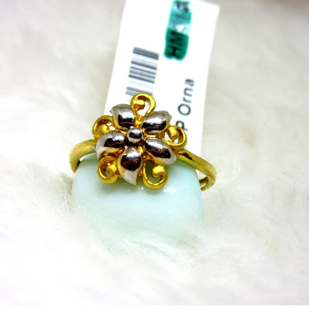 Gold Fancy Ledies Ring