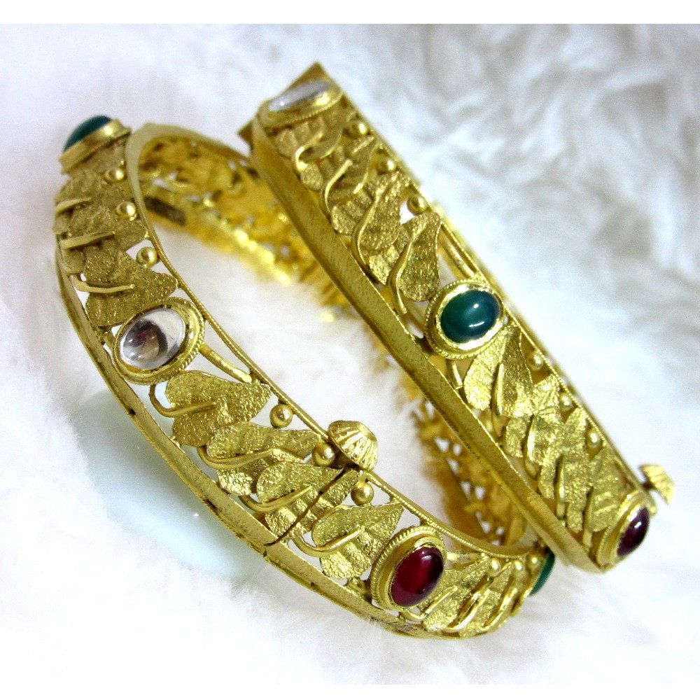 22k semi jadtar bangles