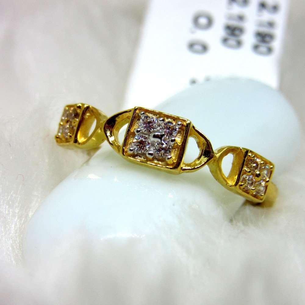 Delicate clustered three square diamond ring