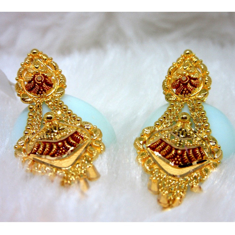 Culcutti broad gold necklace set