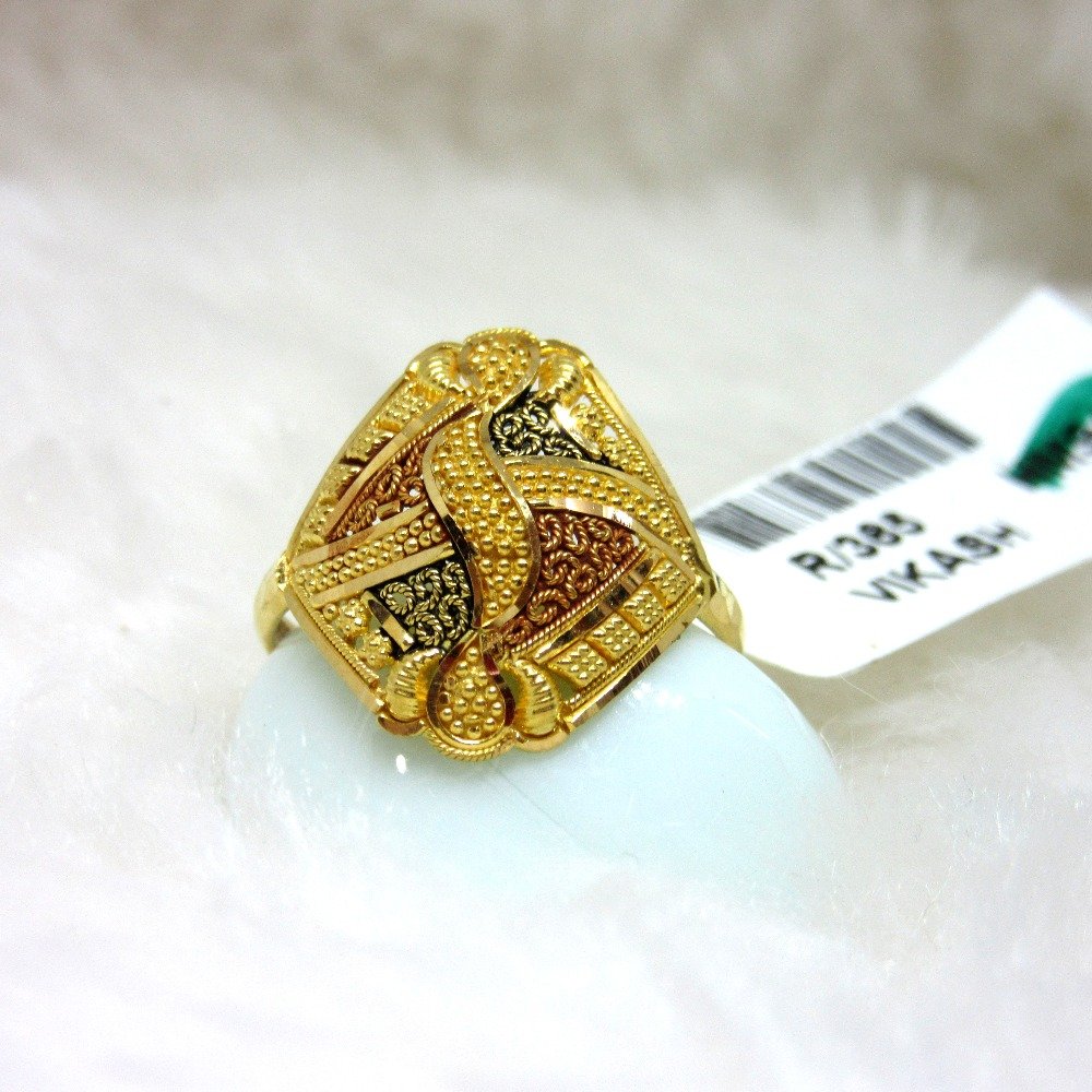 Gold Designer Culcutti Ladies Ring