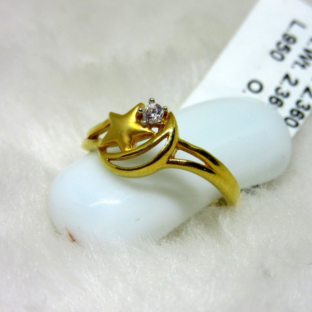 Gold star linked moon ring