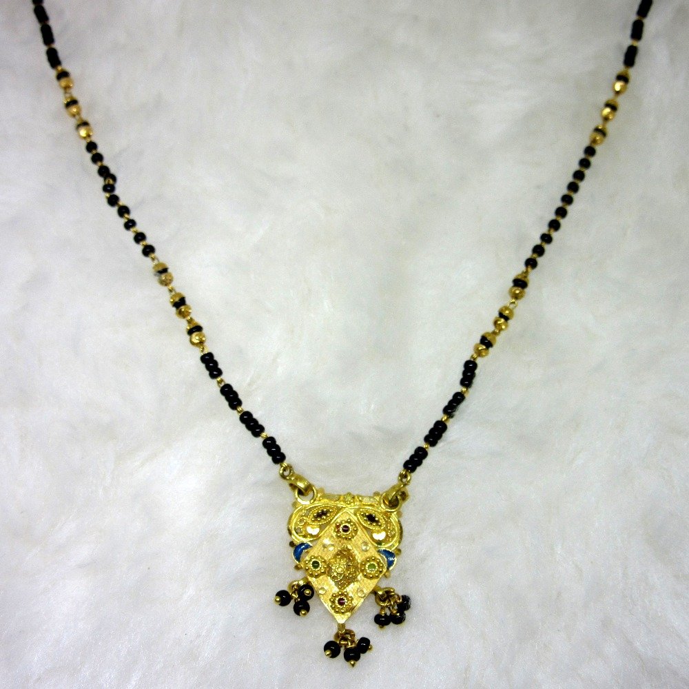 Gold single line delicate mangalsutra