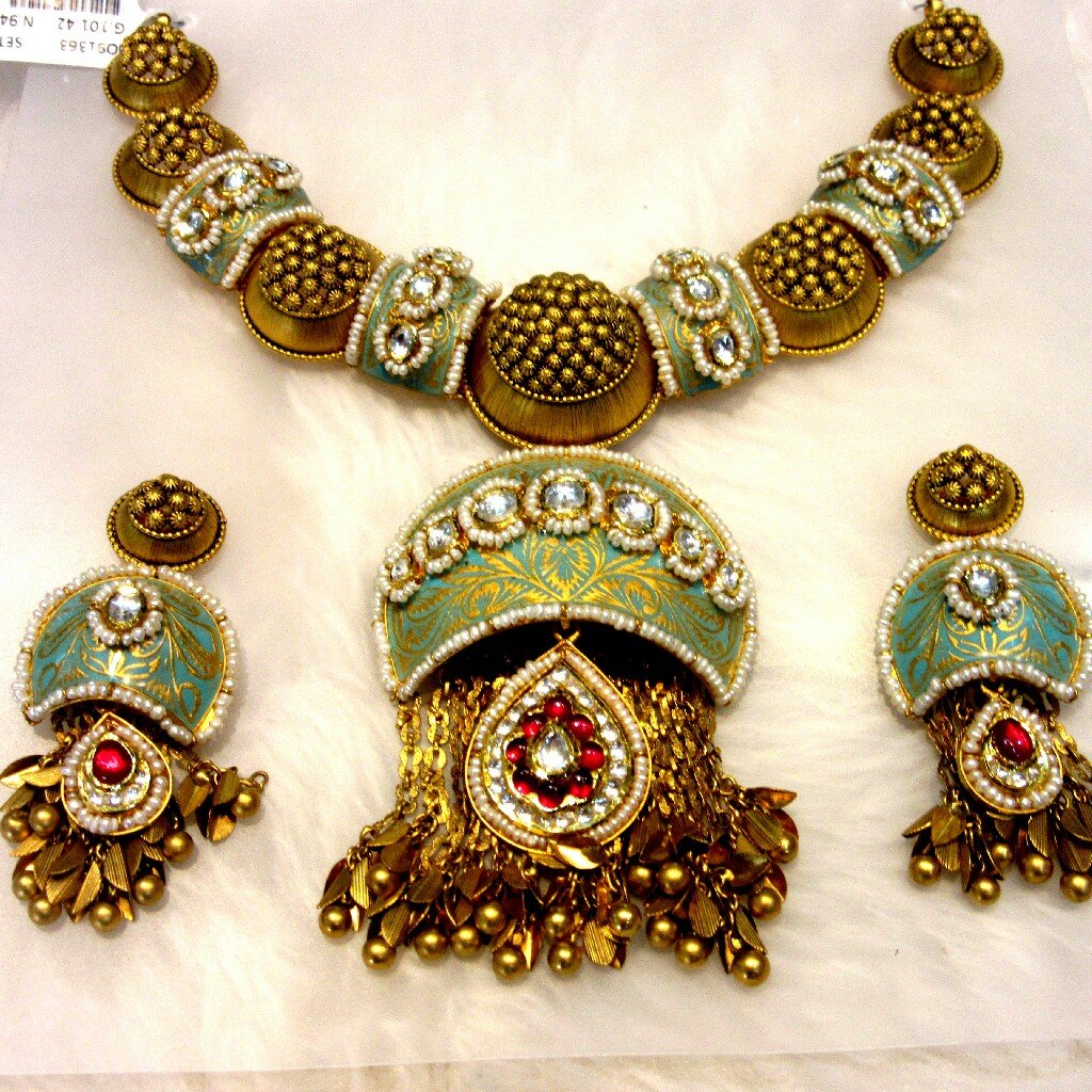 22k 916 Colorful Meena Antique Set