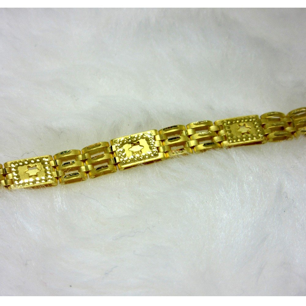 Gold dailywear gents bracelet