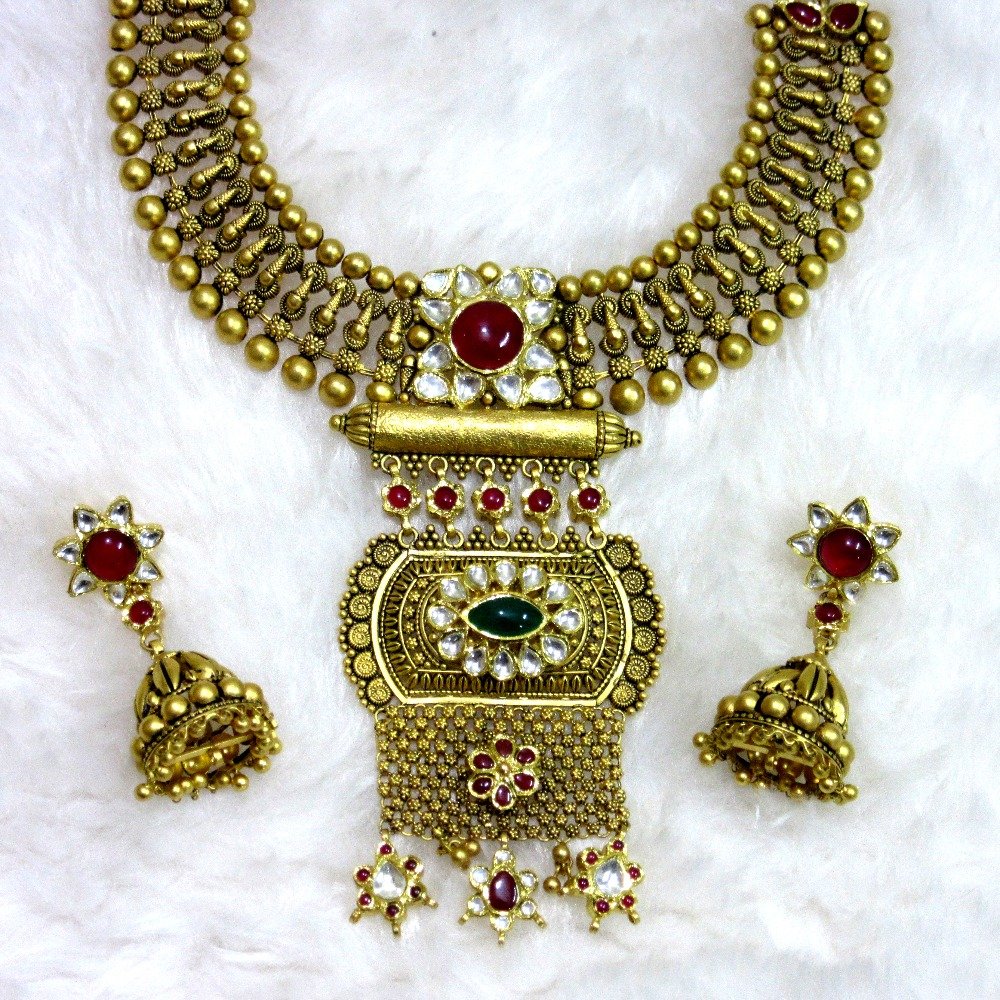 Gold fancy jadtar half set