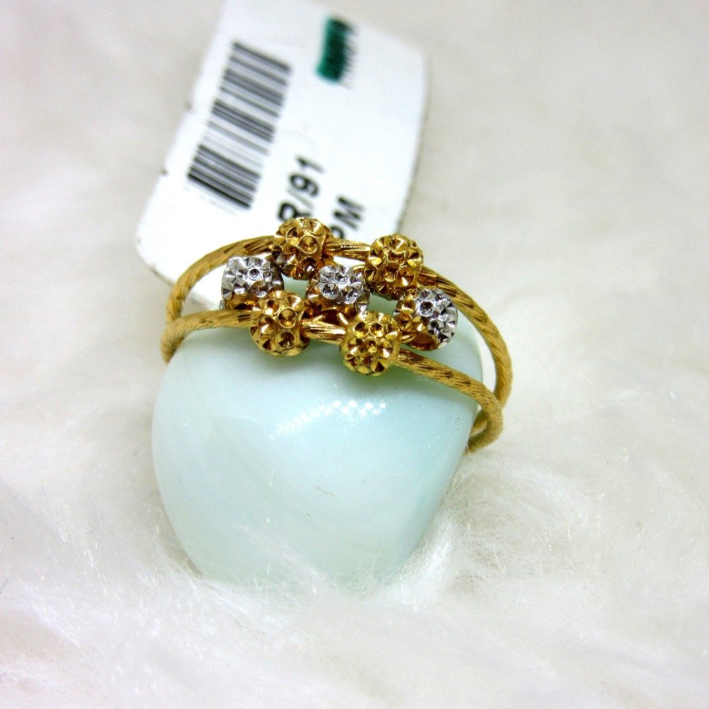 Gold Verticle Ball Ring