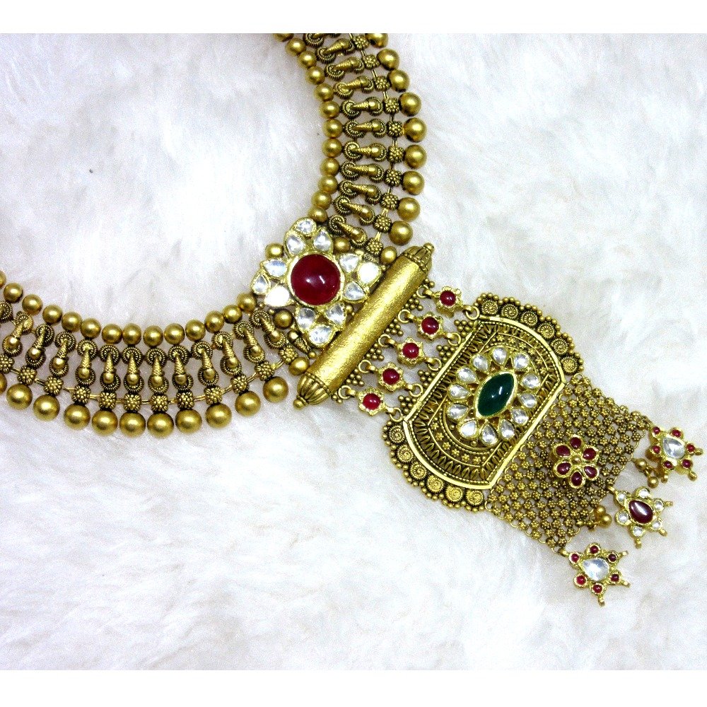 Gold fancy jadtar half set