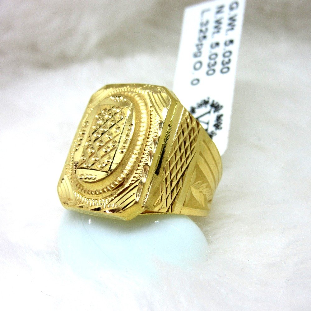 Gold Classic Gents Ring